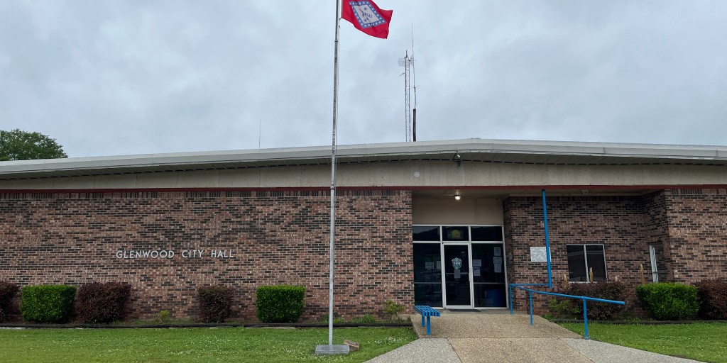 Pope won’t seek full term on City Council; Cox and Mayor Plyer plan reelection&nbsp;bids