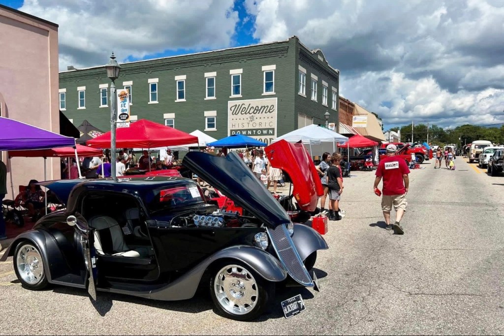 Cars on display at the 2024 Caddo River Festival in downtown Glenwood.
