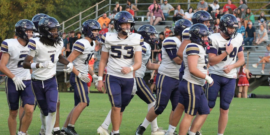 Centerpoint offense breaks the huddle to begin a first quarter drive. Photo: Paul Shepard